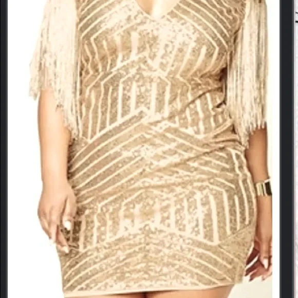 green emerald velvet dress Amazon.com: Generic Women'S Sexy Sequin Long Sleeve Bodycon Fringe Dress V  Neck Solid Ruched Tassels Mini Dresses Club Party Cocktail (Small,Apricot)  : Clothing, Shoes & Jewelry